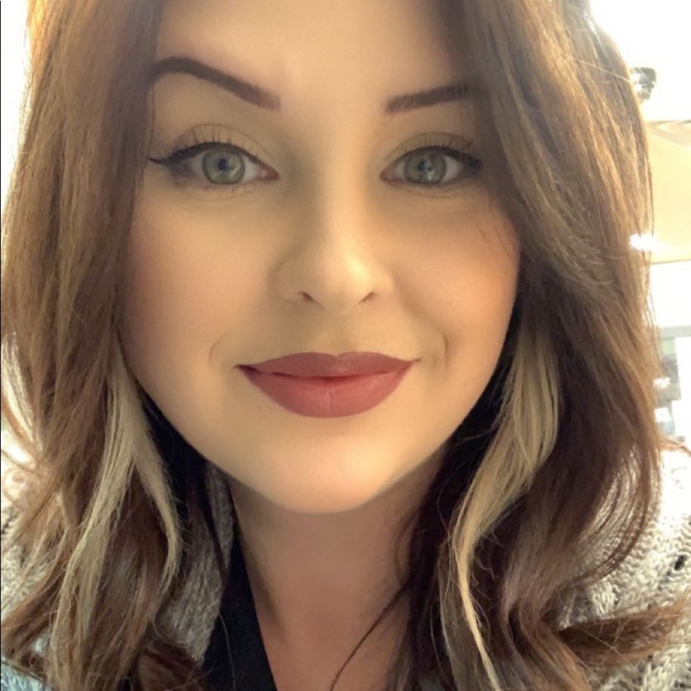 Meet your Posher, Trina